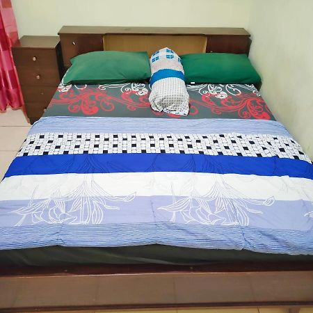 Radio Backpacker Guesthouse Syariah Bandung Ngoại thất bức ảnh