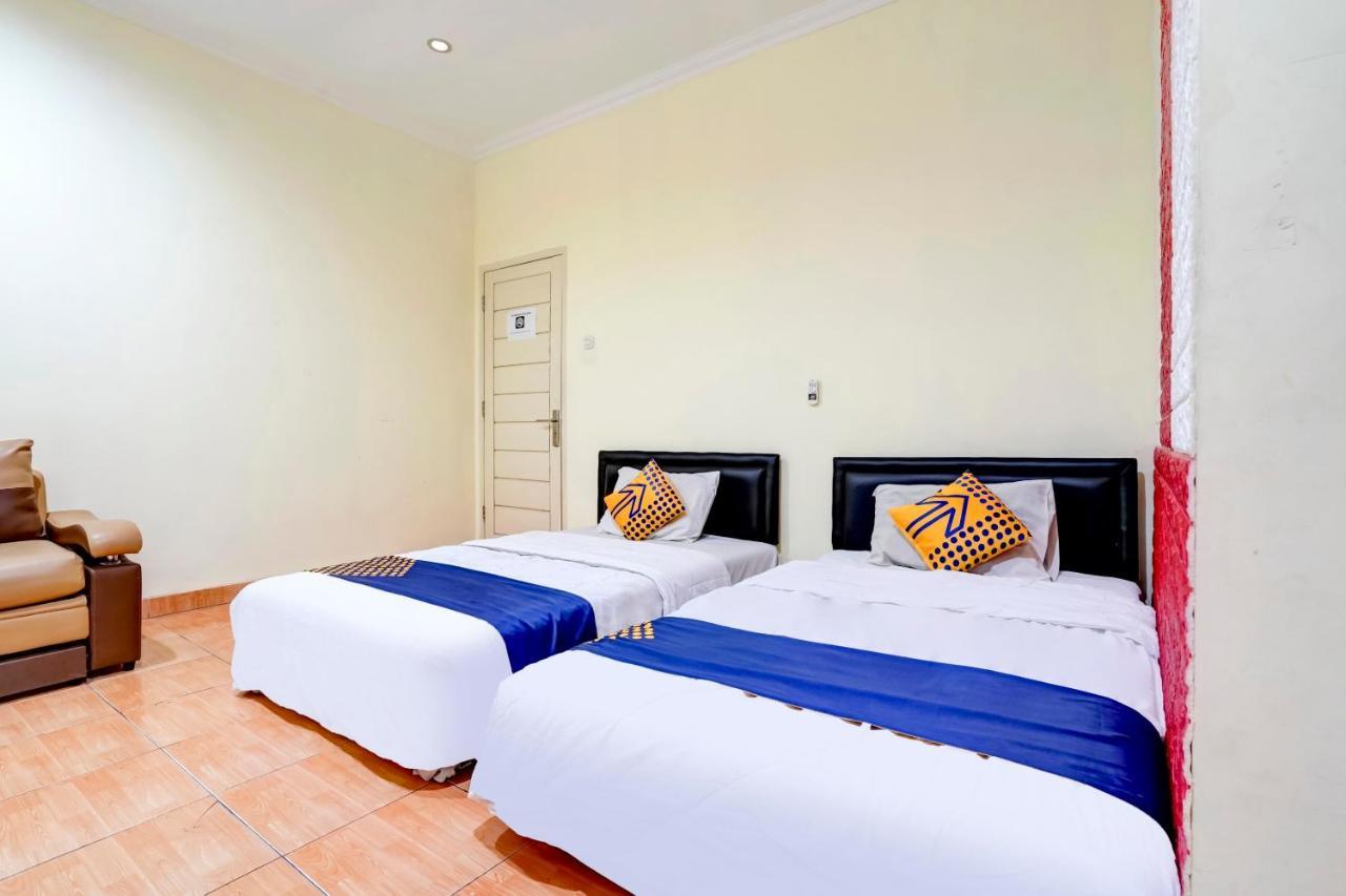 Radio Backpacker Guesthouse Syariah Bandung Ngoại thất bức ảnh