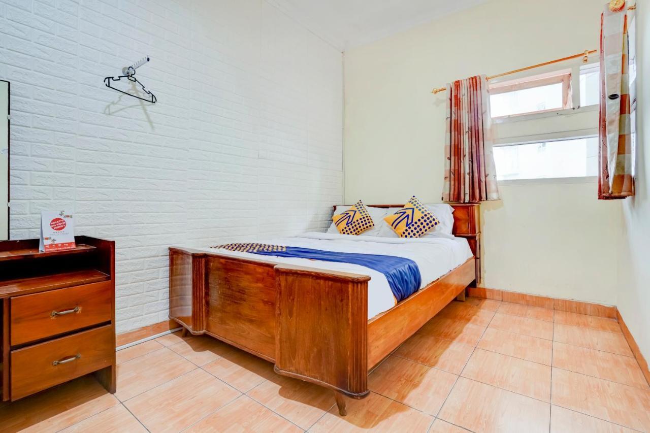 Radio Backpacker Guesthouse Syariah Bandung Ngoại thất bức ảnh