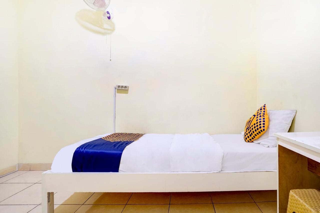 Radio Backpacker Guesthouse Syariah Bandung Ngoại thất bức ảnh